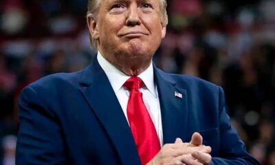 Trump announces plan to sack thousands of White House workers